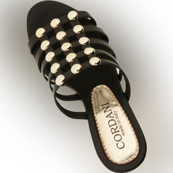 Cordani Shoes - Cardani Italian made shoes in excellent condition black with gold embellishment